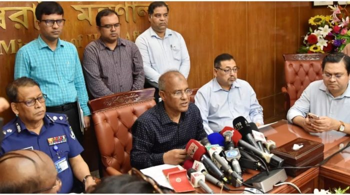 দেশজুড়ে চিরুনি অভিযান শুরু হচ্ছে: স্বরাষ্ট্র উপদেষ্টা